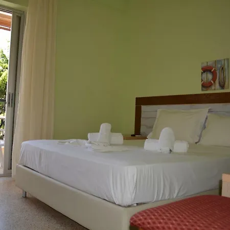 Apartment Dimitra Paralia Dionysiou