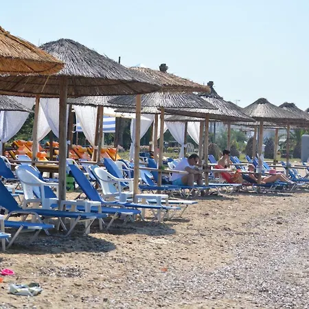 Dimitra * Paralia Dionysiou